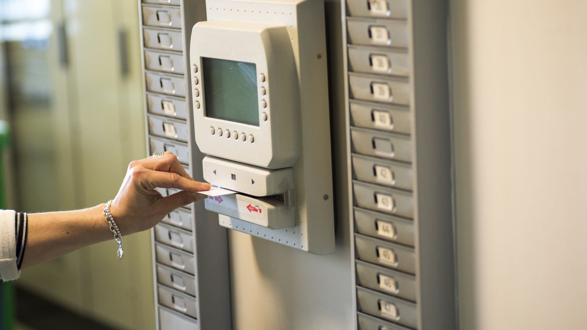 With atWork on Your iPhone, Tracking Your Work Hours Is Simple and Comprehensive